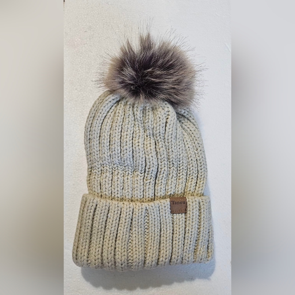 🩷🩵 Beanie with Pompom Warm Knit‎ Hat for Winter One Size💚🩵